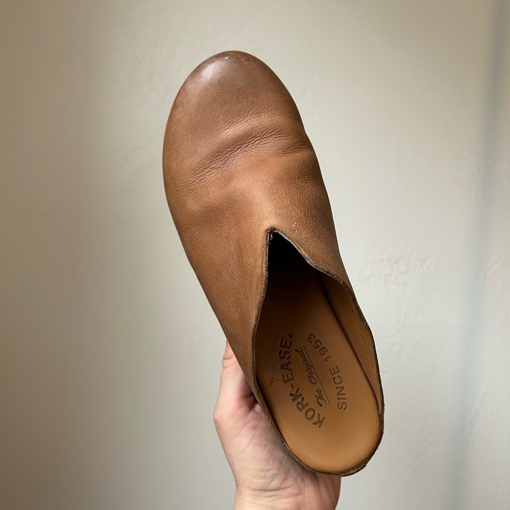Kork-Ease Brown Leather Mules clogs